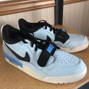 Nike air Jordan Legacy 312 pale blue size 12